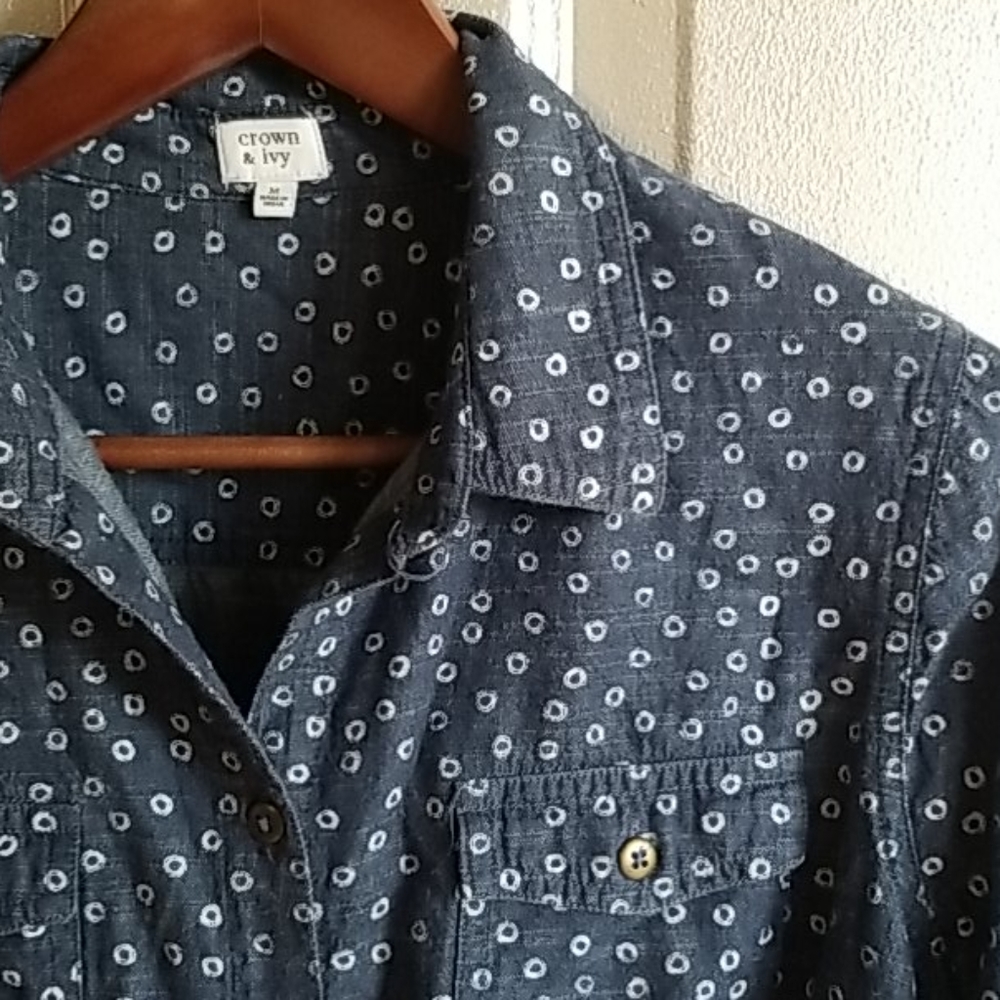 White circle print chambray button down